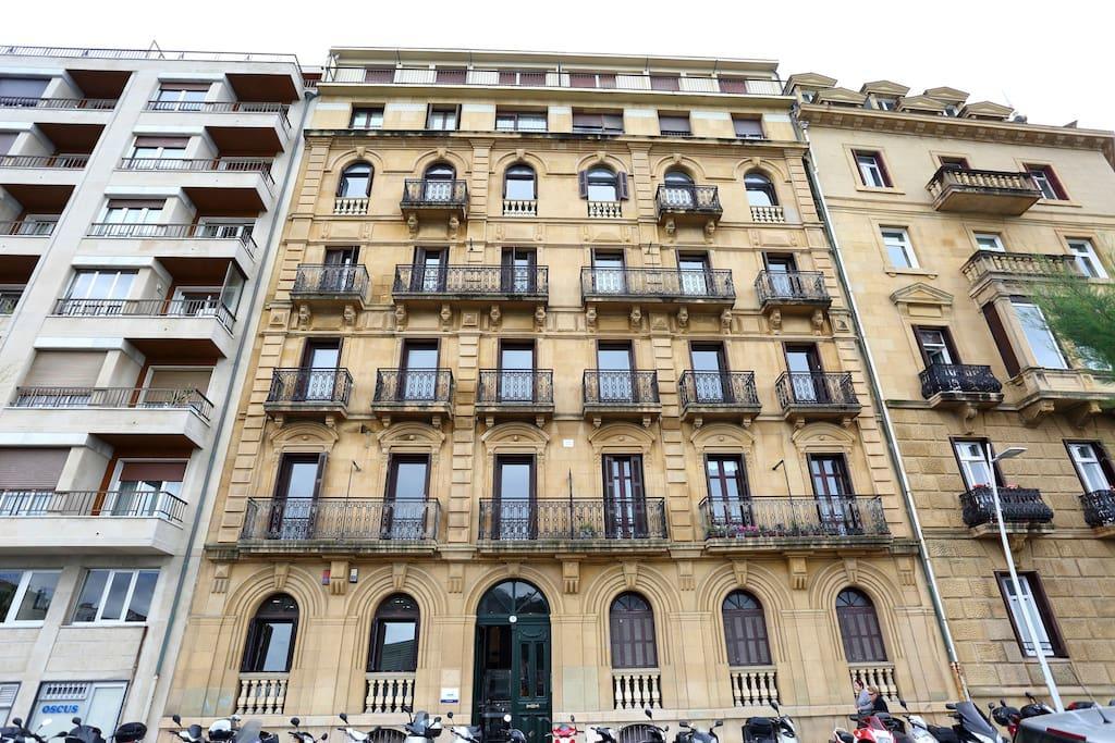 Marrubi - Basque Stay Сан-Себастьян Экстерьер фото
